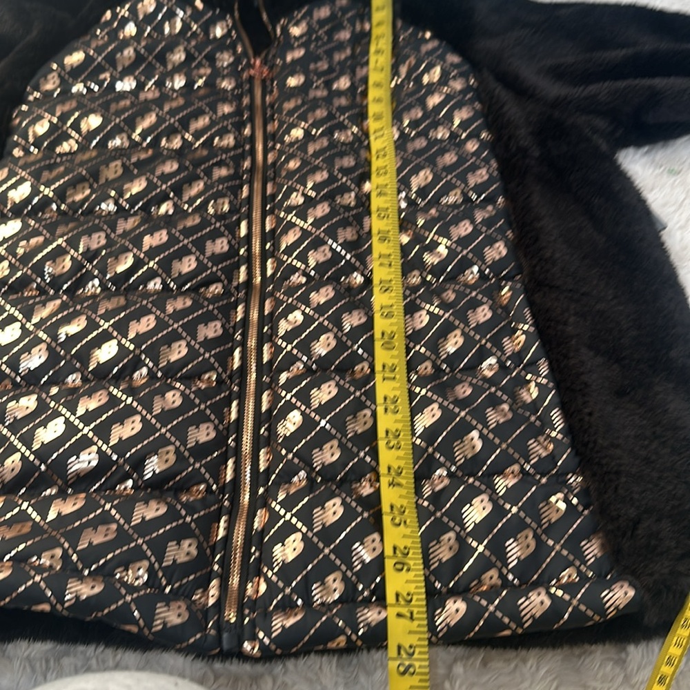 New Balance Black and Gold Jacket - Picture 9 of 14